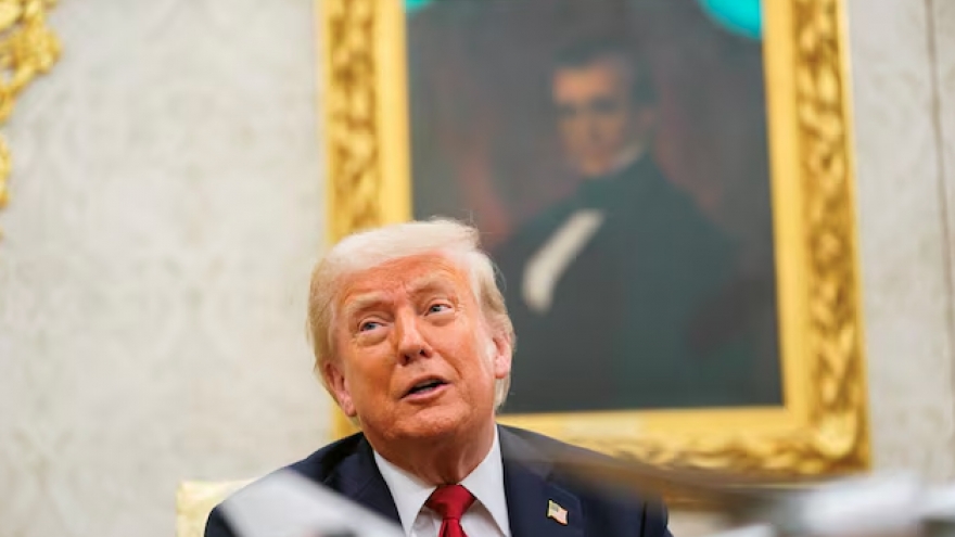 Ông Trump đối mặt bài toán khó khi áp mức thuế “khủng” 100% với đối tác của Nga